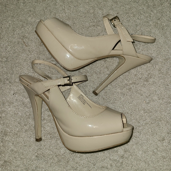 Cato heels - Picture 1 of 6